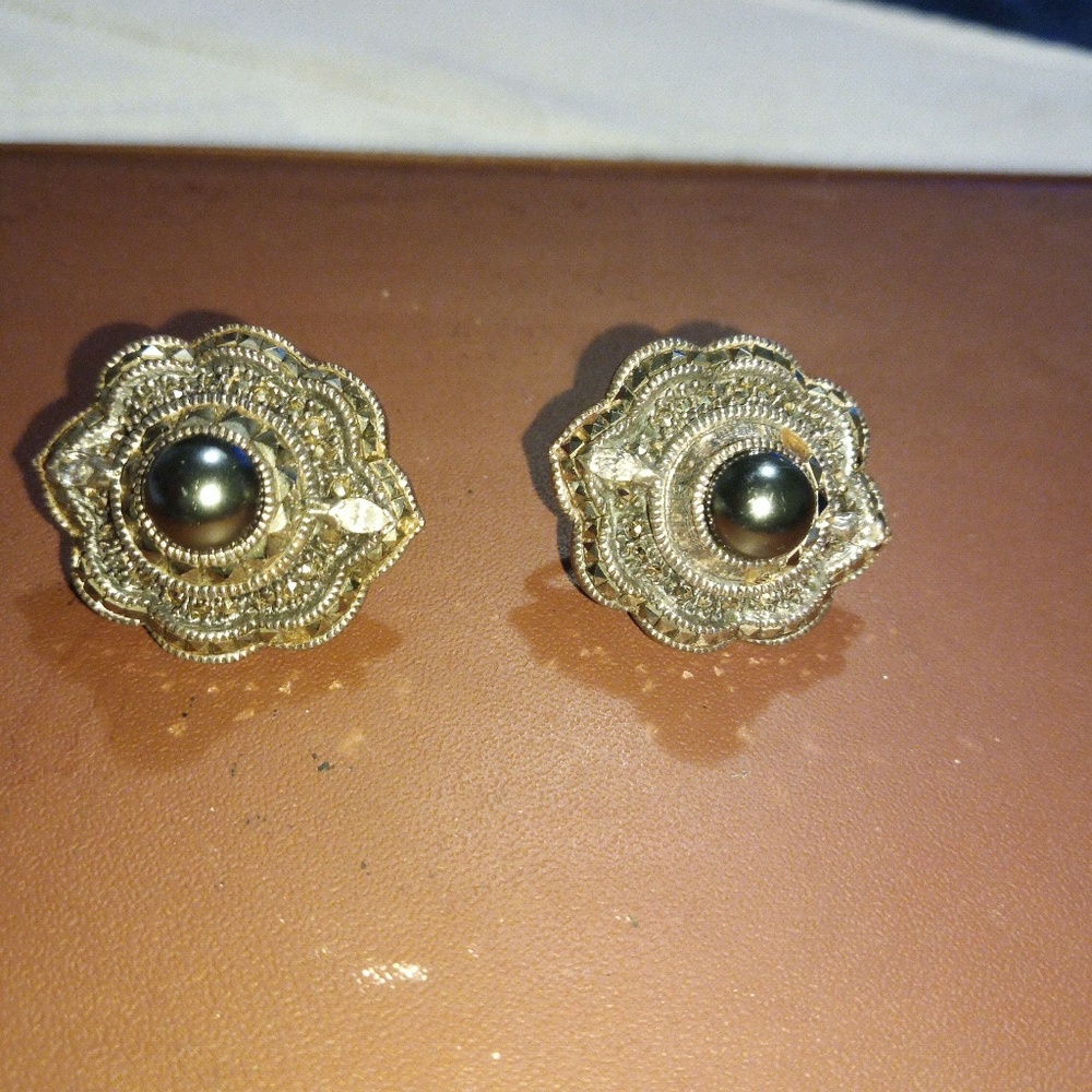 Sterling Silver Diamond and pearl earrings